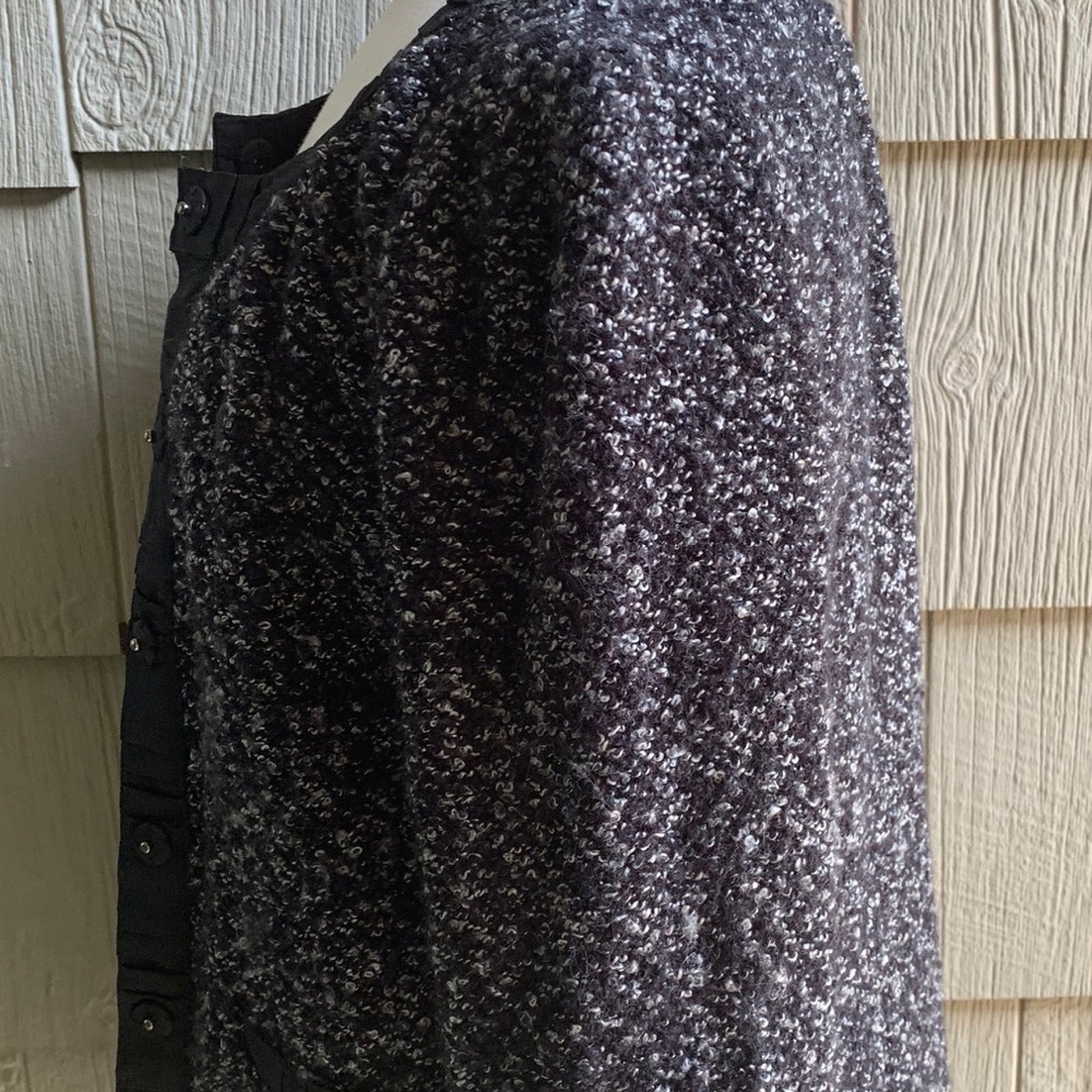 Blazer - Picture 3 of 6